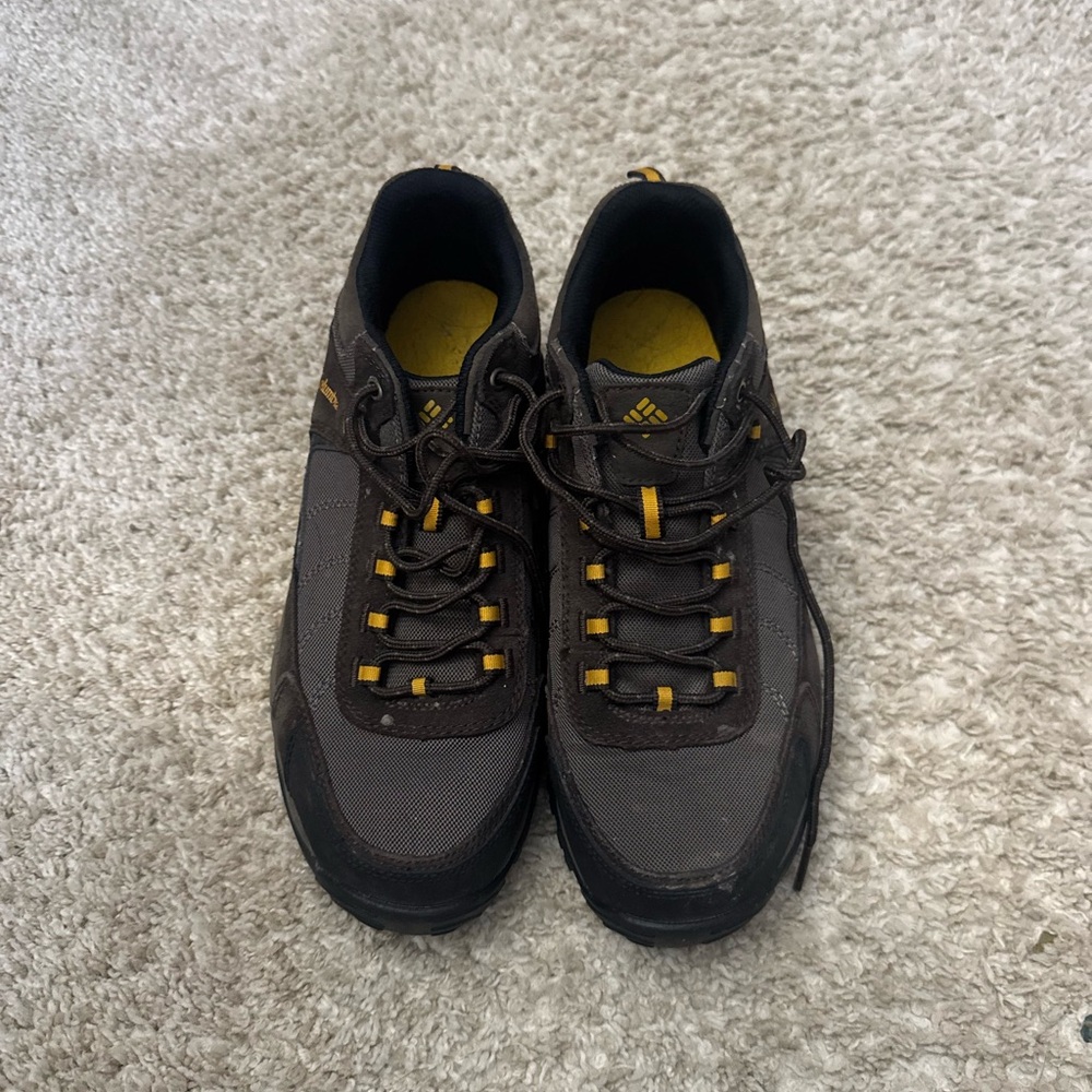 Columbia Men's Black and Yellow Shoes
